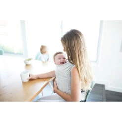 Écharpe De Portage Aura ERGOBABY : Comparateur, Avis, Prix 9 Écharpe De Portage Aura ERGOBABY : Comparateur, Avis, Prix -Thule || BabyMoov || CYBEX Soldes 08df06c720020a4357cb58246016